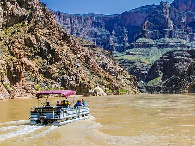 Boat-tour